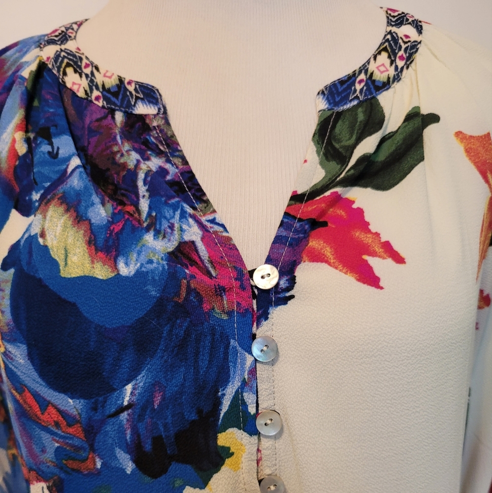 Fig and Flower Small Blouse top